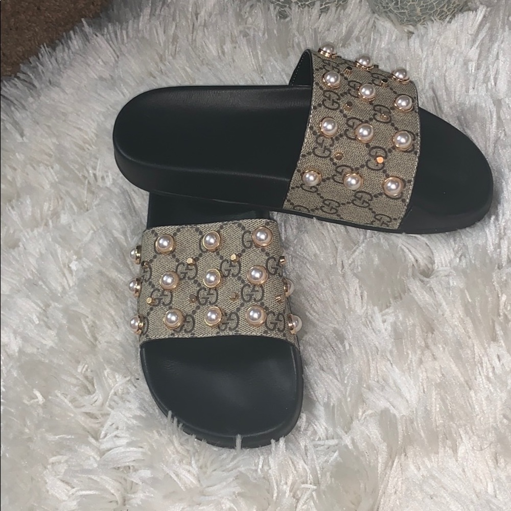 Gucci slides